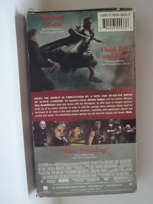 Blade 2 (Used VHS N5553) - Image 2